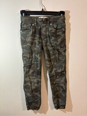 Levi's Camo Jogger Pants boys size 7 regular elastic cuffs adj waist Olive Green